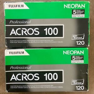 Fuji Acros 120mm film - 1 pack of 5 rolls